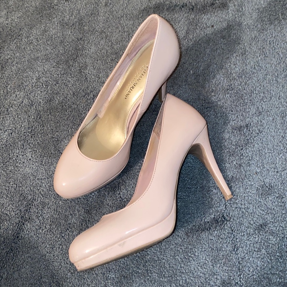 Pink Christian Siriano heel size 8